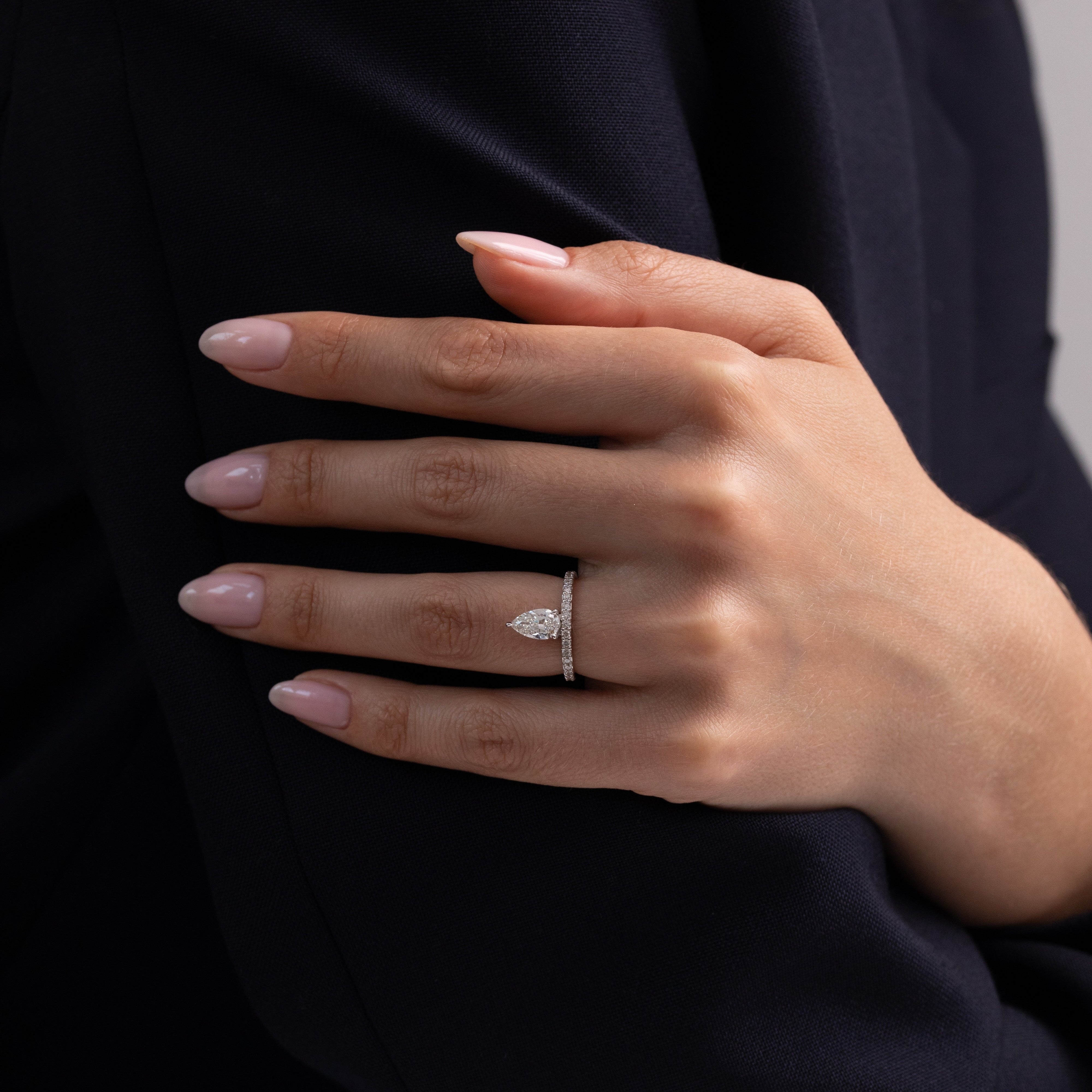 Custom Pear Ring, 1.01 ct, Size 53, white gold - LM STUDIO GmbH