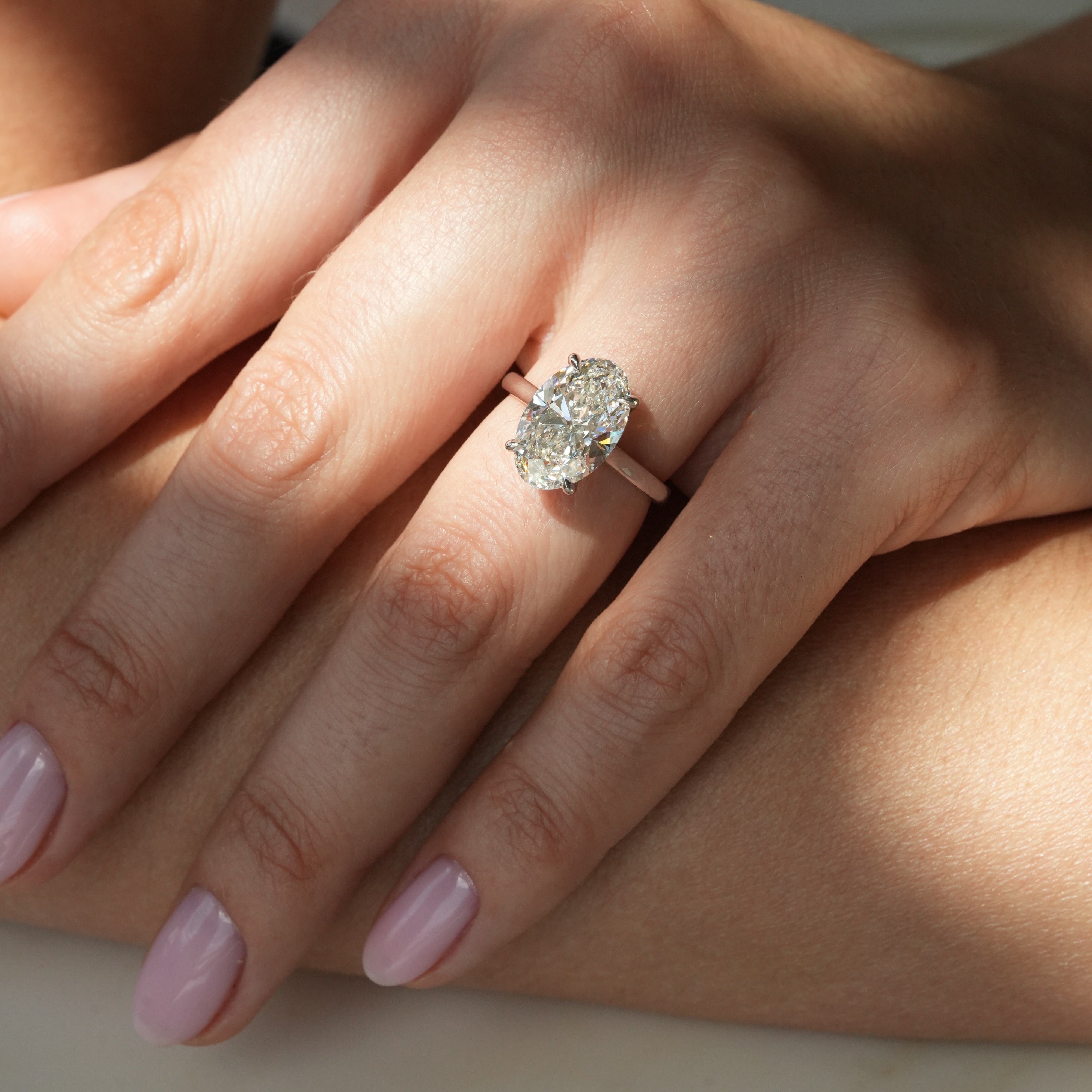 ALARA 5.04 ct, size 54, white gold