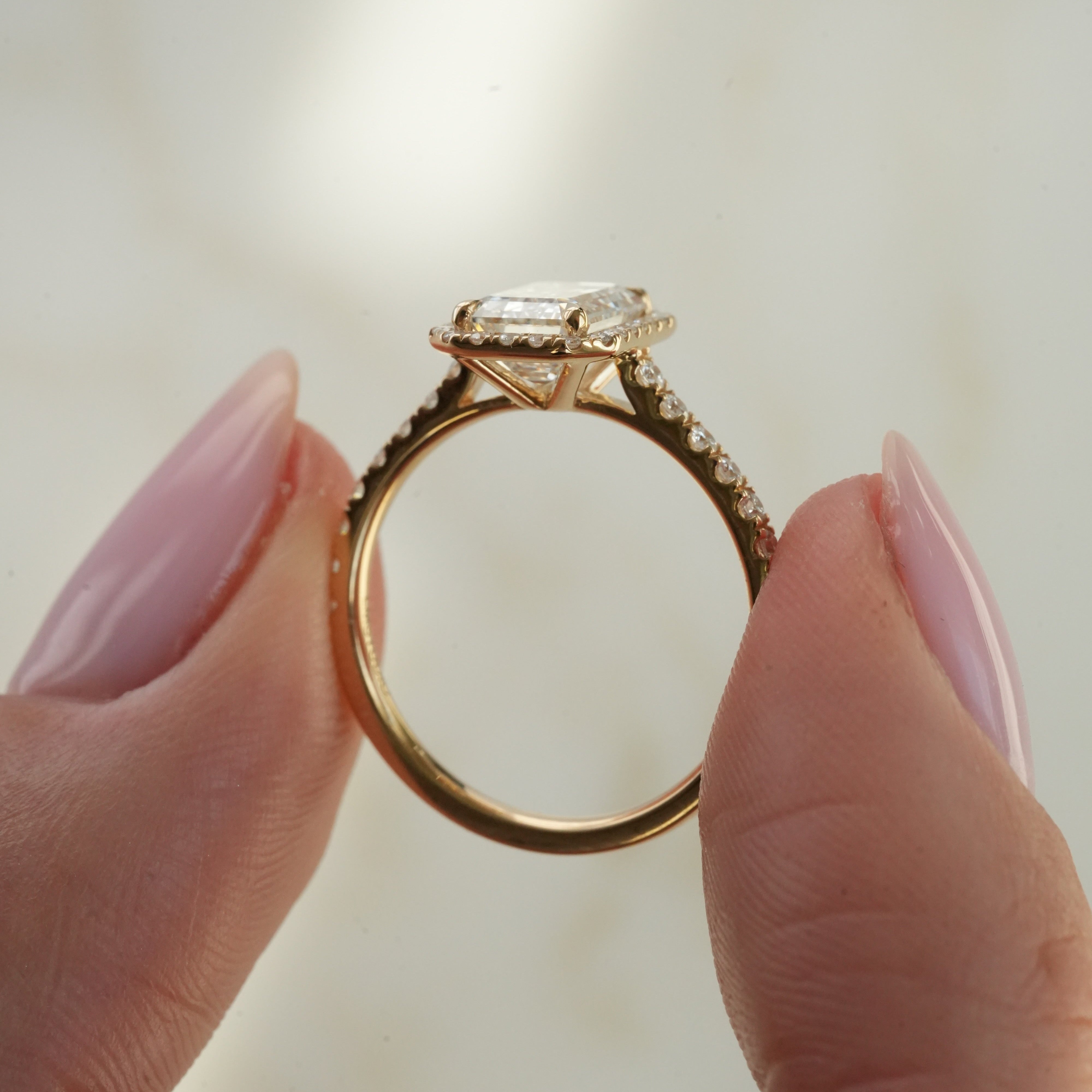 BEAU 2.00 ct, size 55, yellow gold