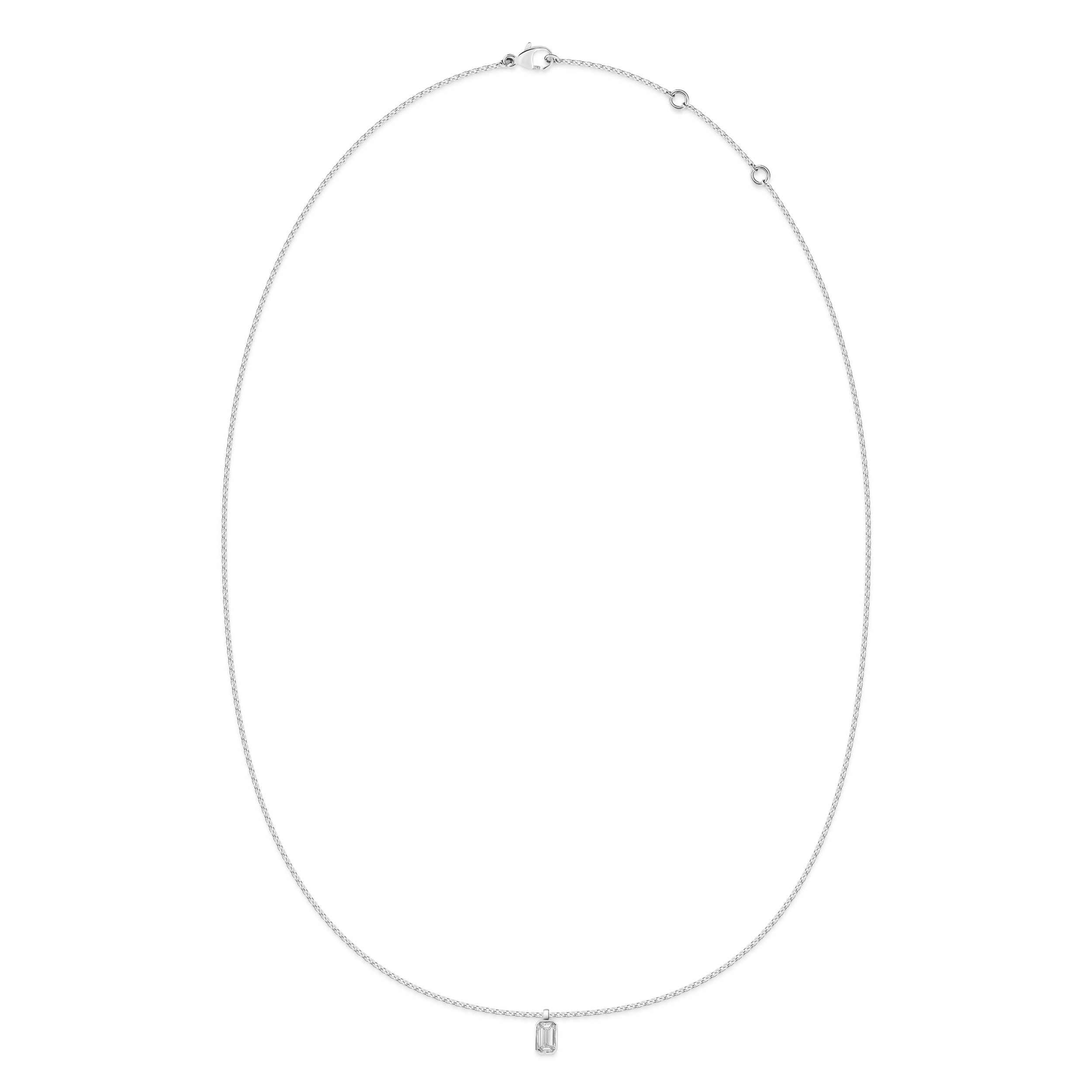 EMERALD BEZEL NECKLACE