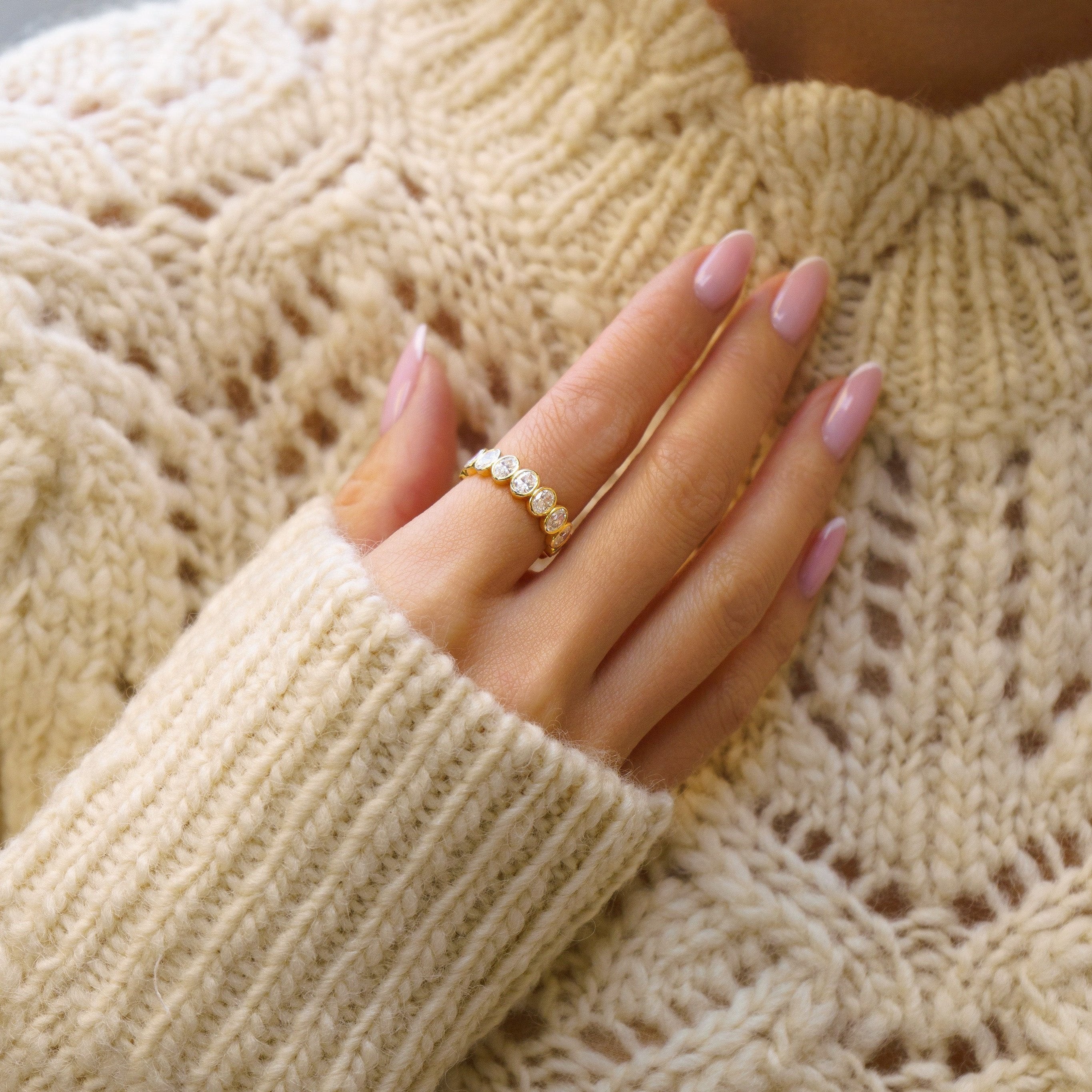 BEZEL OVAL ETERNITY - LM STUDIO GmbH