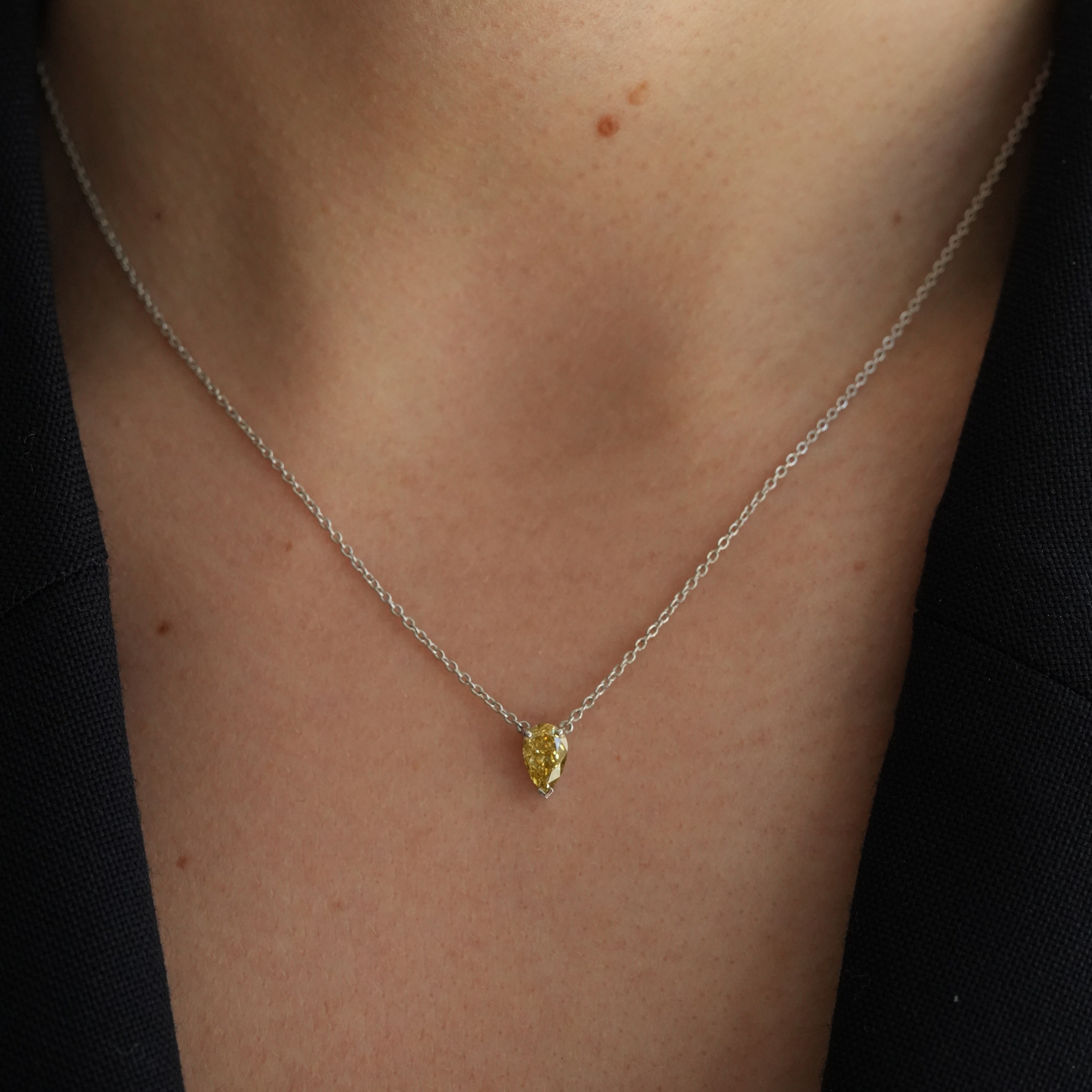 Lumi Necklace, 0.73 ct, white gold - LM STUDIO GmbH
