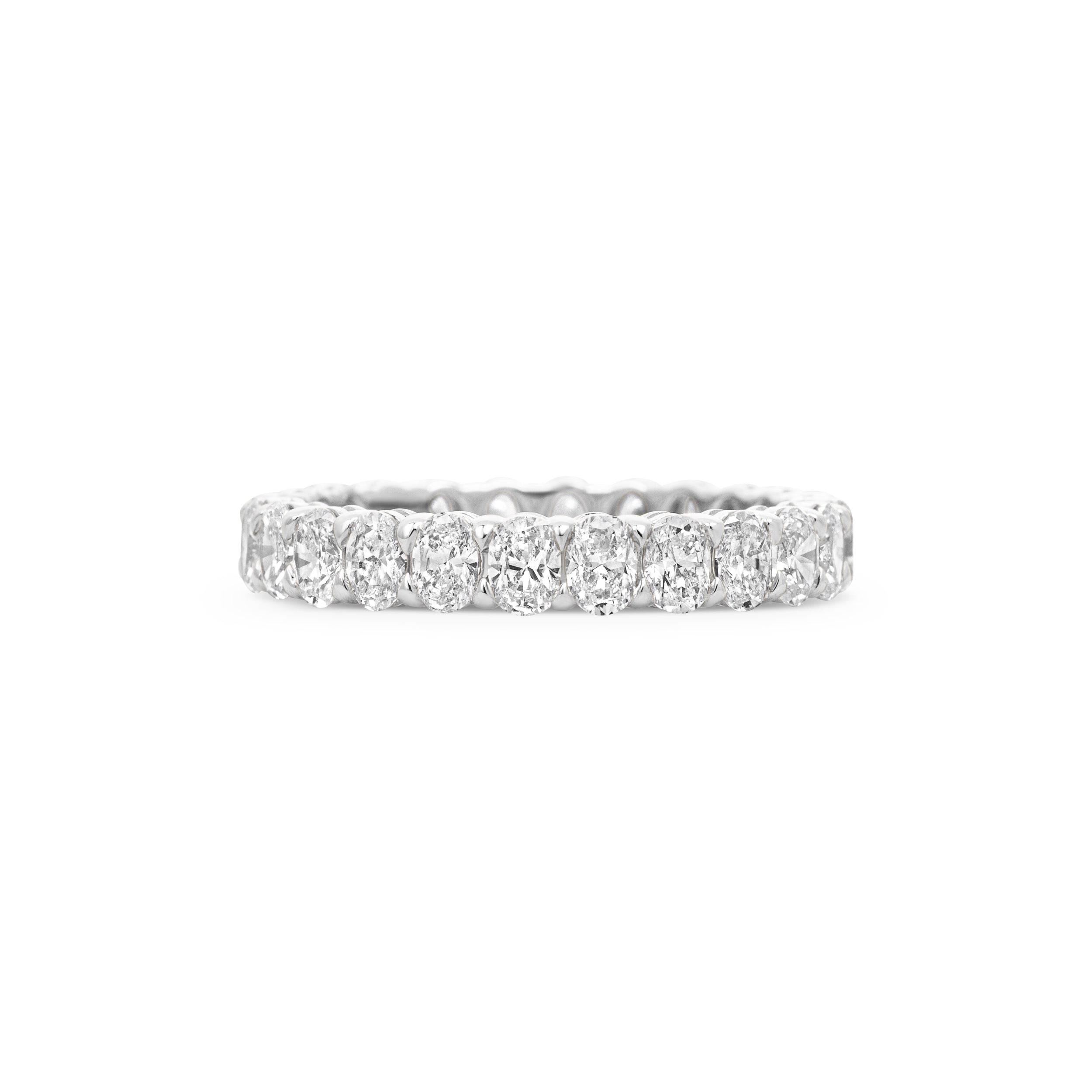 MINI OVAL ETERNITY RING