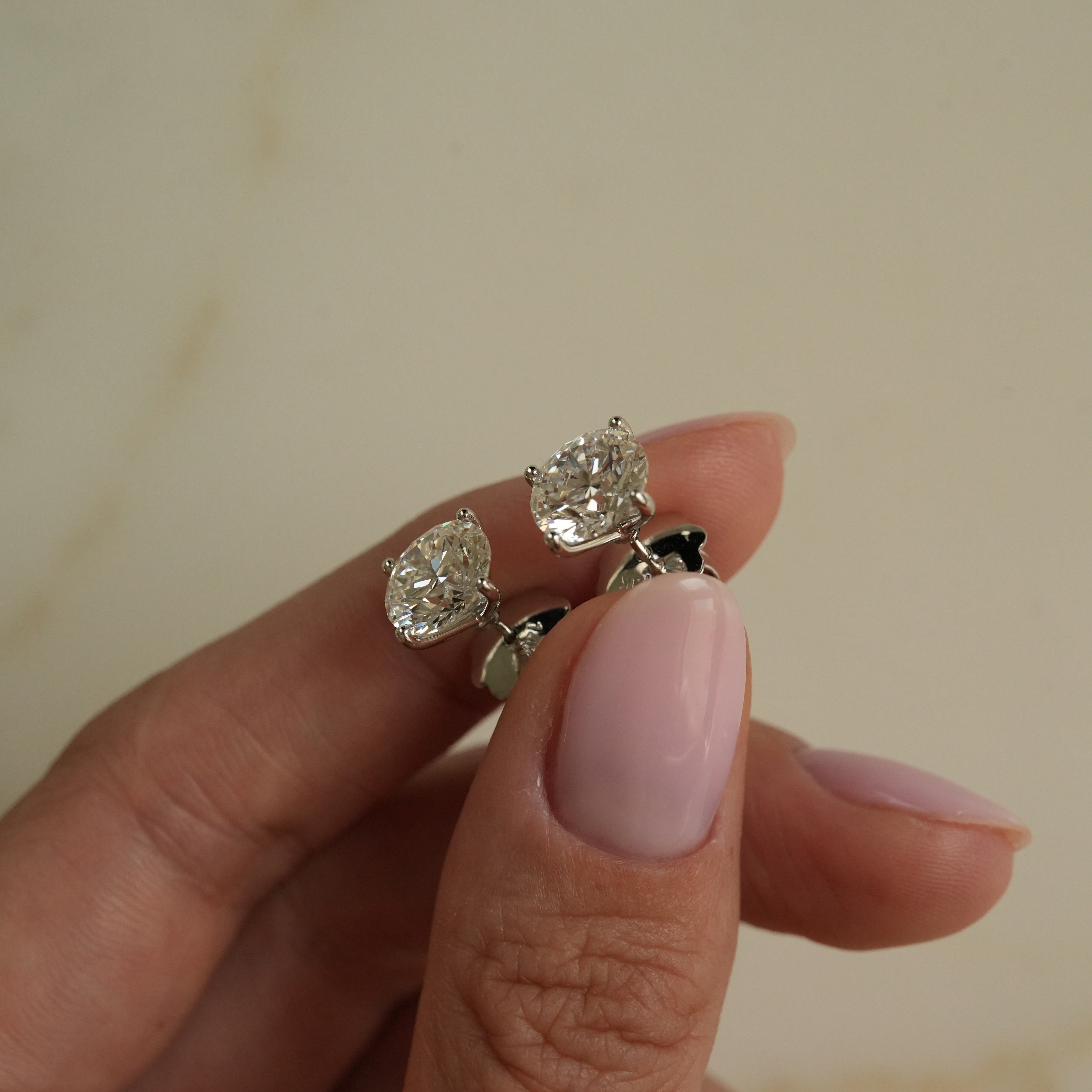 Sample Sale Rounds Studs 2.50 ct