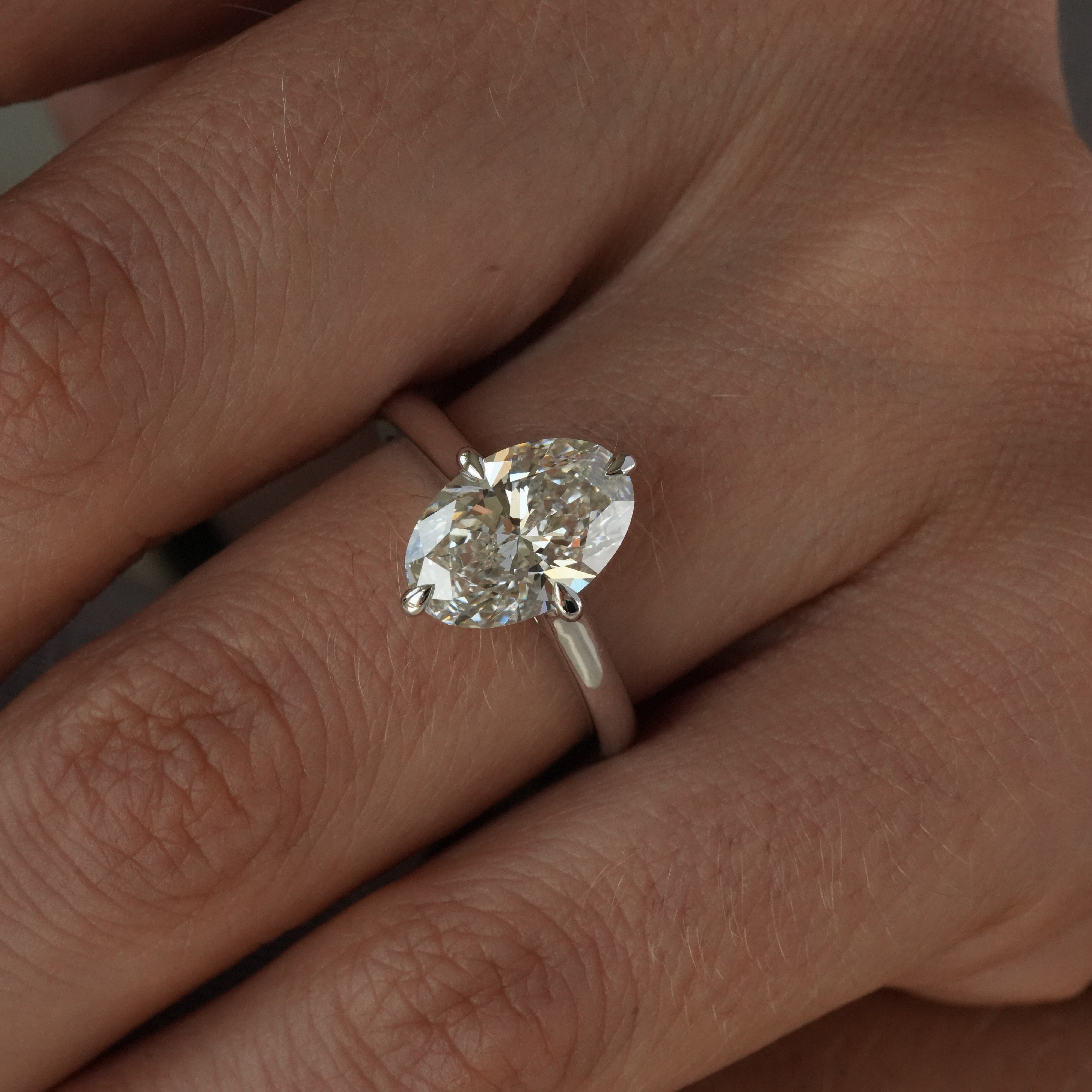 SIENNA 3.02 ct, size 57, white gold