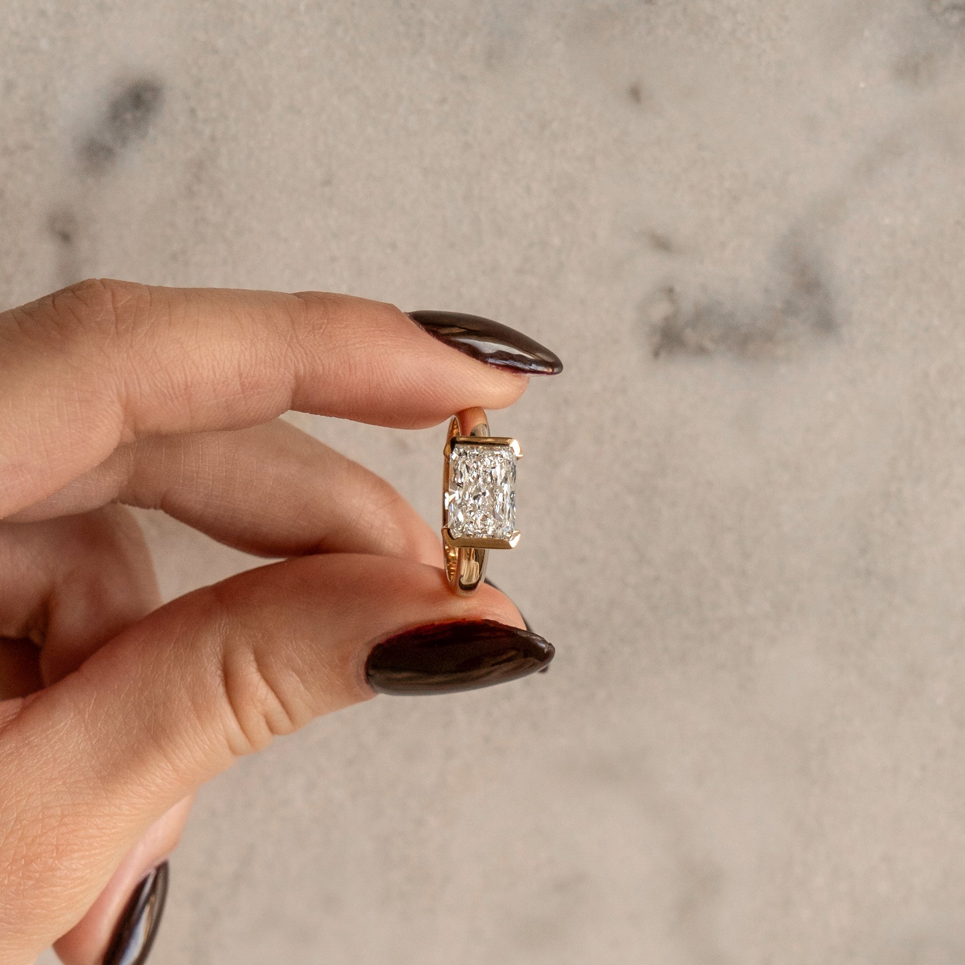 Sample Sale Custom Made Radiant Ring - LM STUDIO GmbH