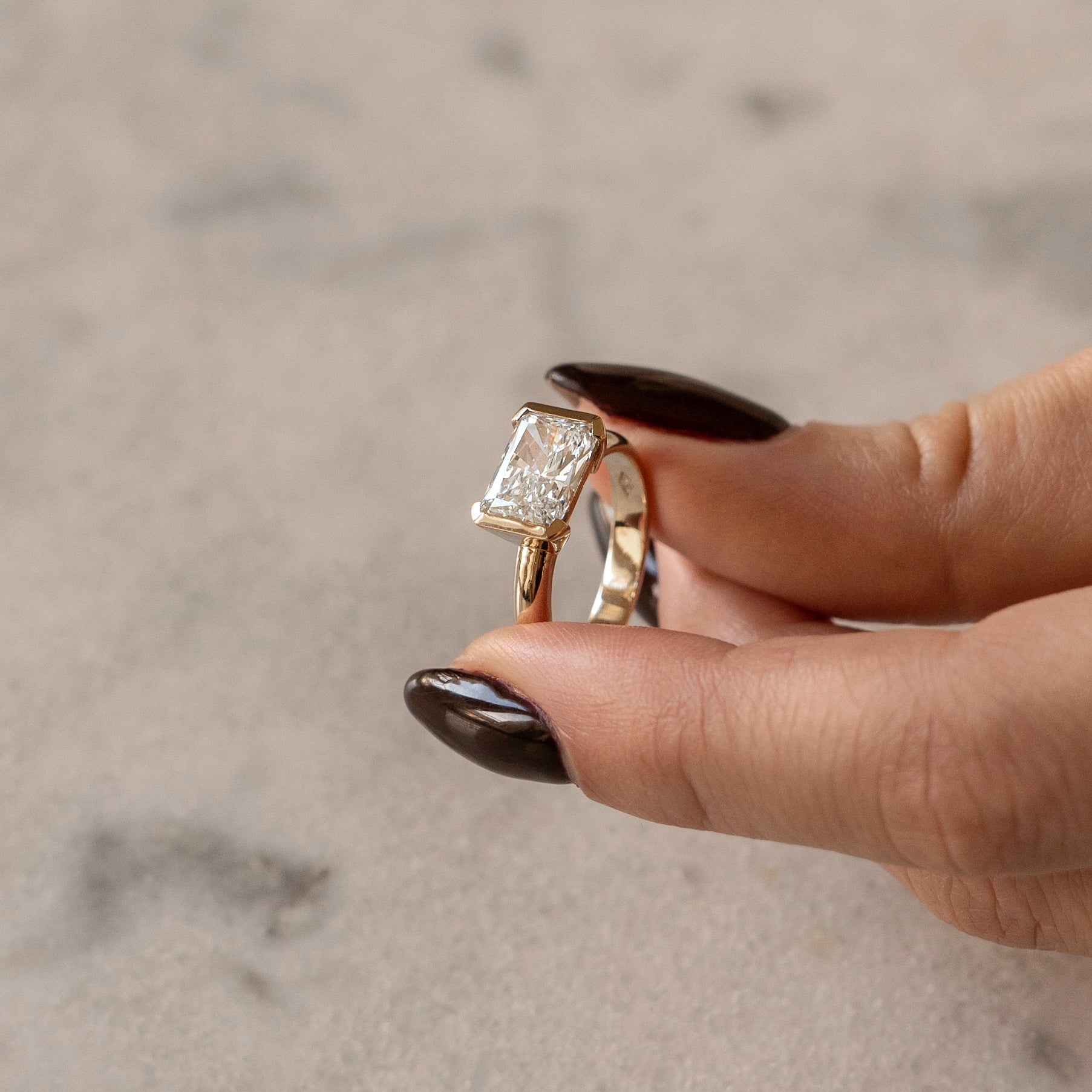 Sample Sale Custom Made Radiant Ring - LM STUDIO GmbH