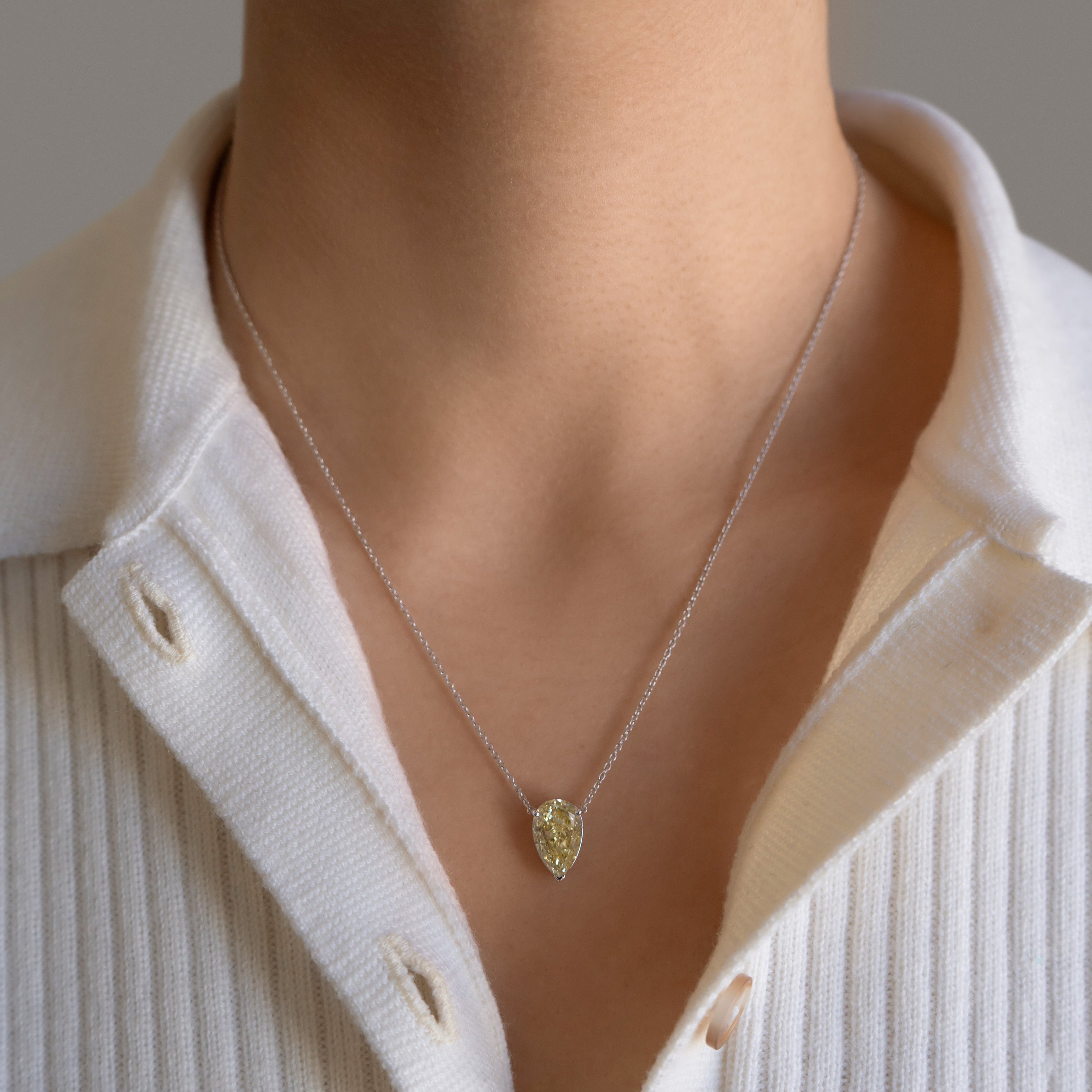 Avery Necklace Fancy Vivid Yellow 4.01 ct - LM STUDIO GmbH