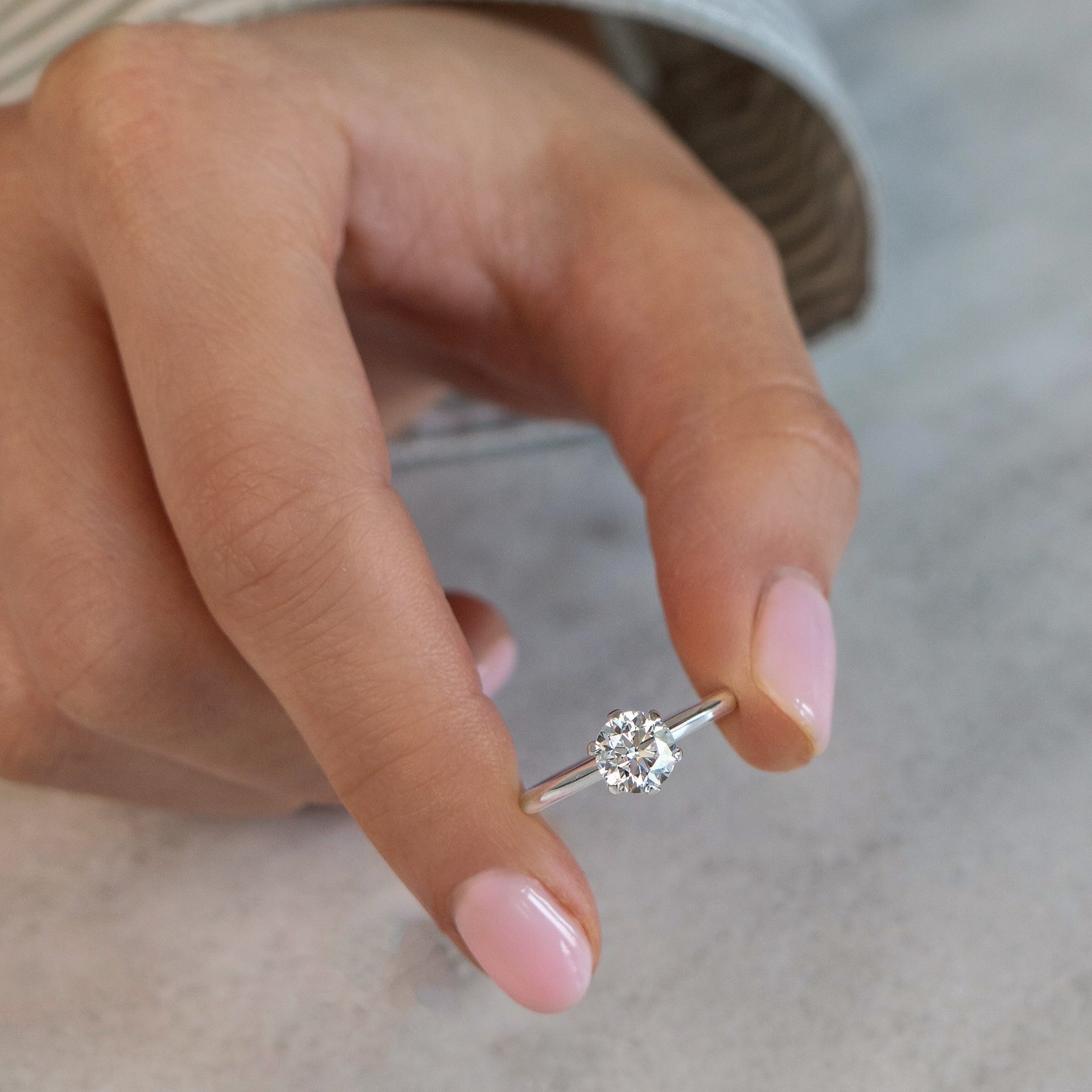 CHLOE Ring, old model, 18 K white gold, 1.00 ct, size 53 - LM STUDIO GmbH