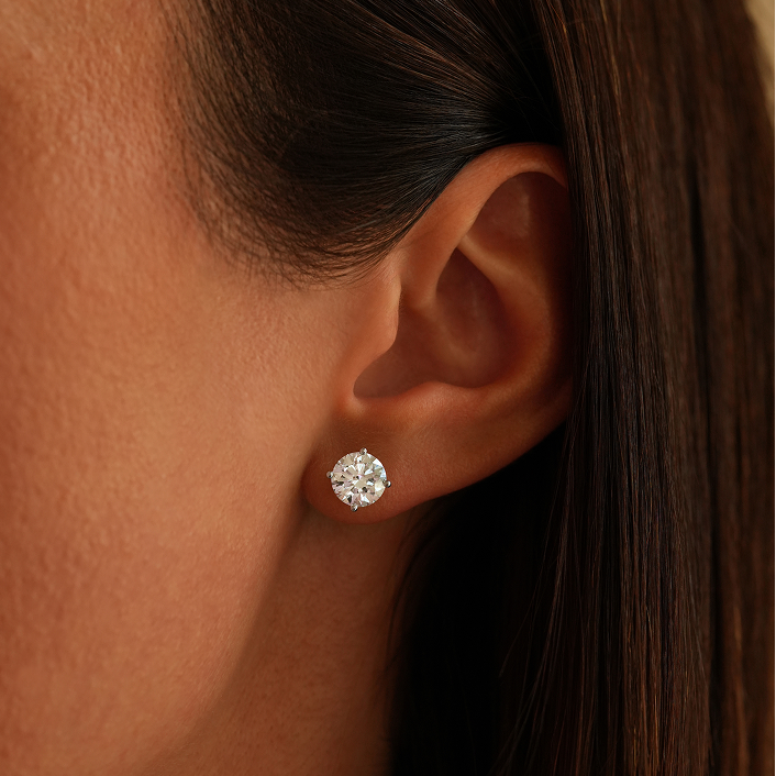 Sample Sale Rounds Studs 1.50 ct