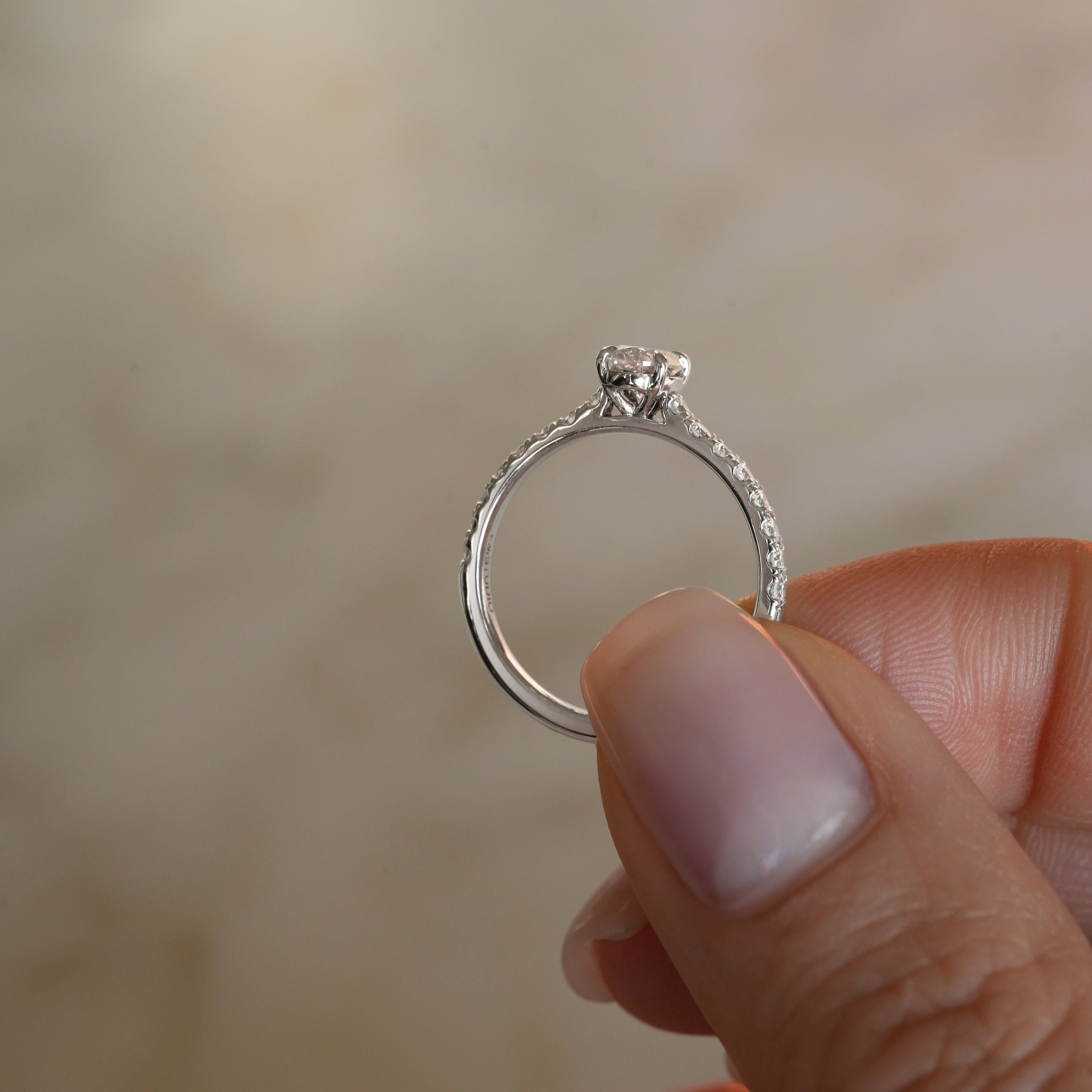 SAMPLE SALE AURELIE 0.51 ct, Größe 50, Weißgold