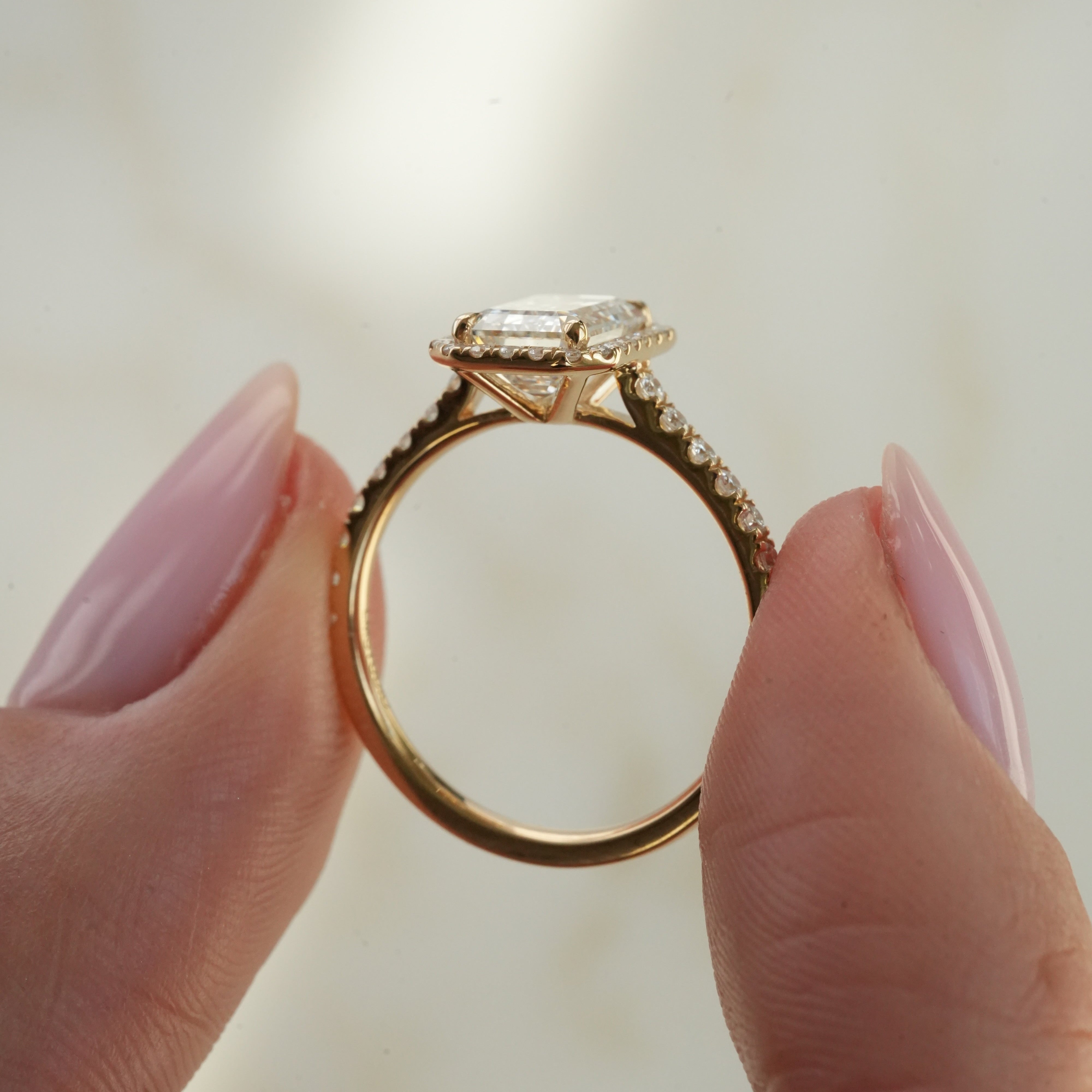 BEAU 2.03 ct, size 54, yellow gold