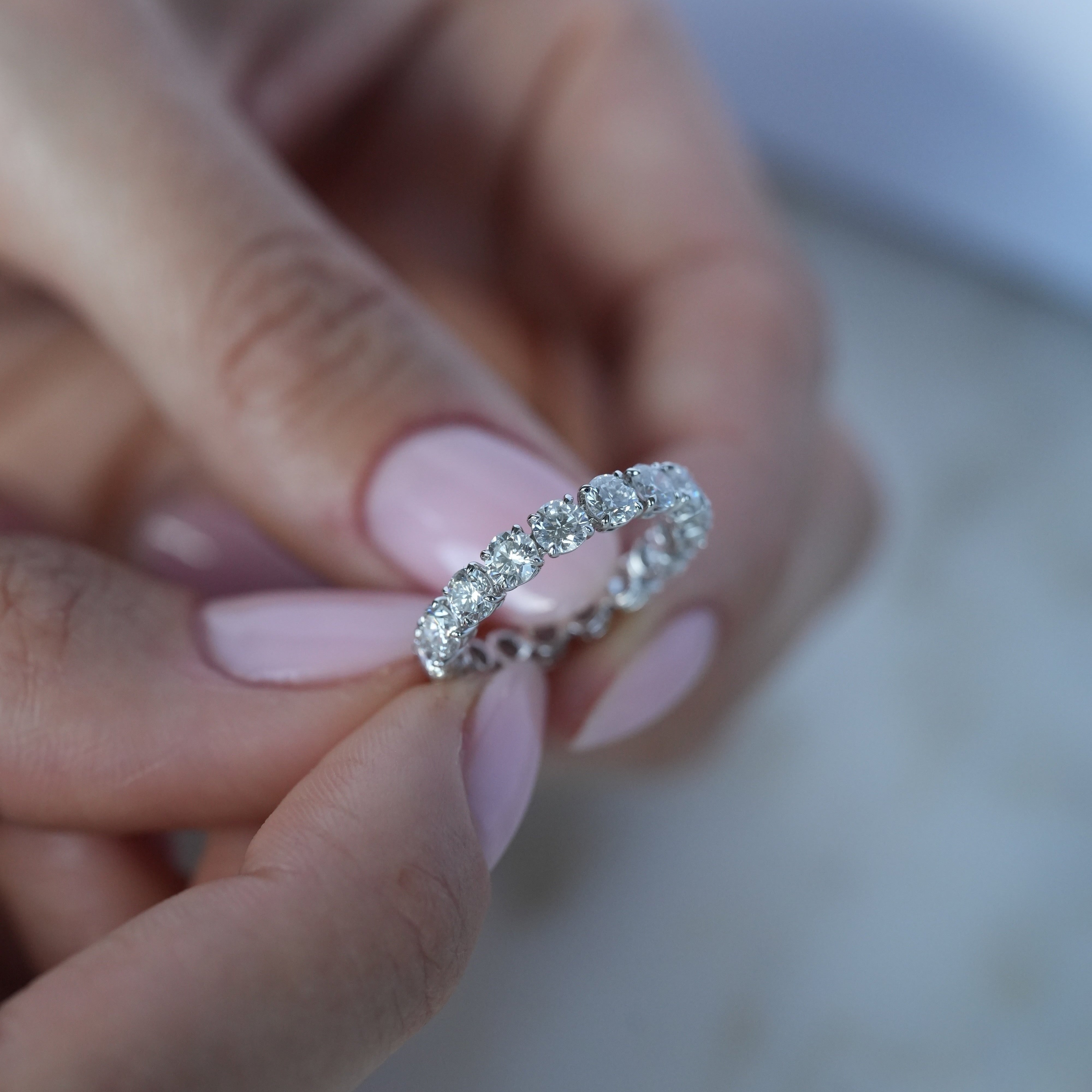 Eternity ring, white gold, size 53 - LM STUDIO GmbH