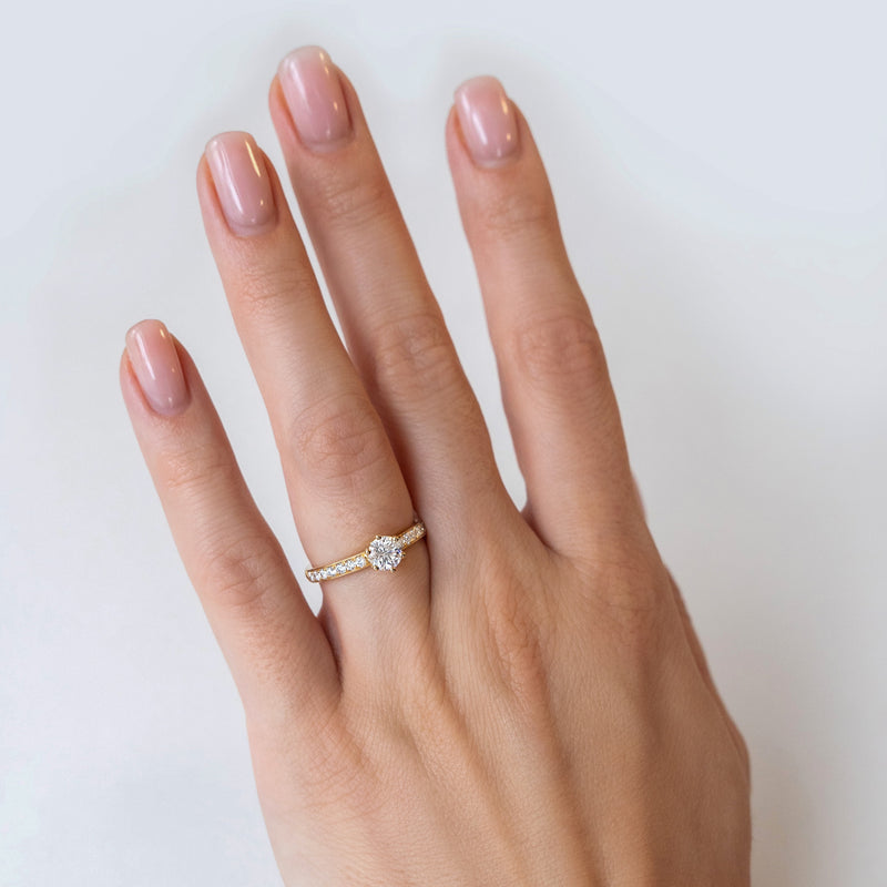 GRACE ring, old model, 18 K yellow gold, 0.50 ct, size 53 - LM STUDIO GmbH