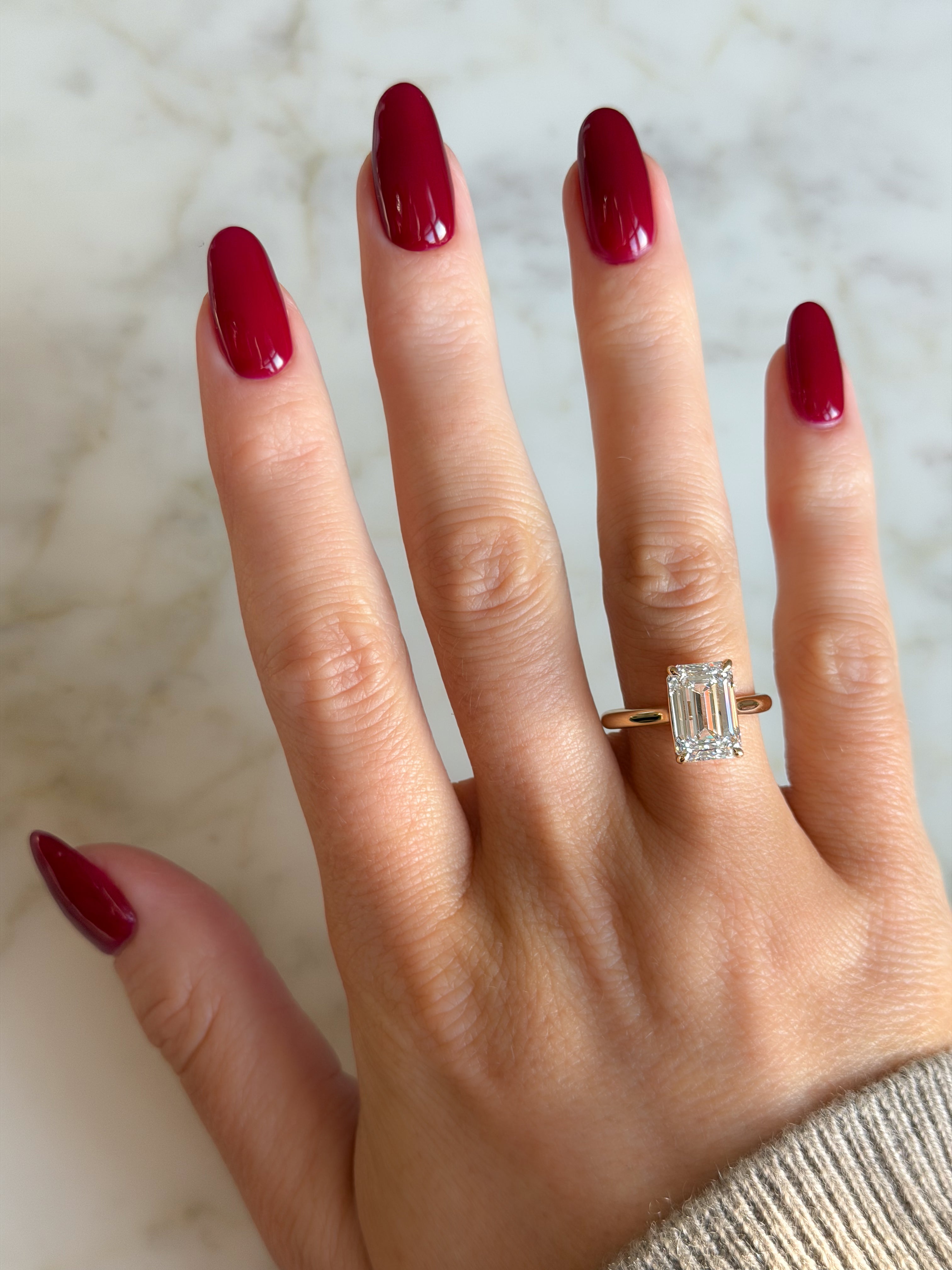 HELEN 4.02 ct, size 54, yellow gold