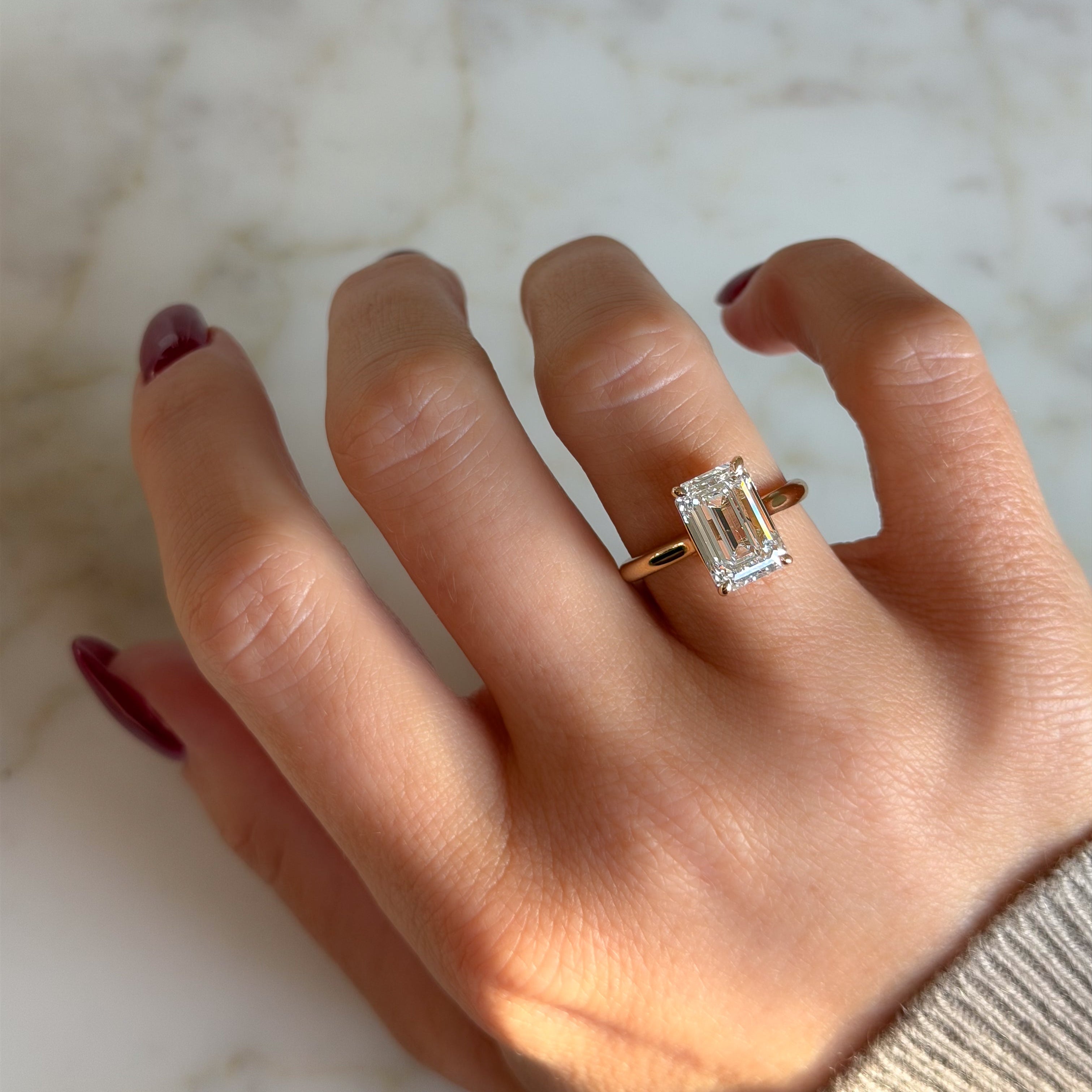 HELEN 4.02 ct, size 54, yellow gold