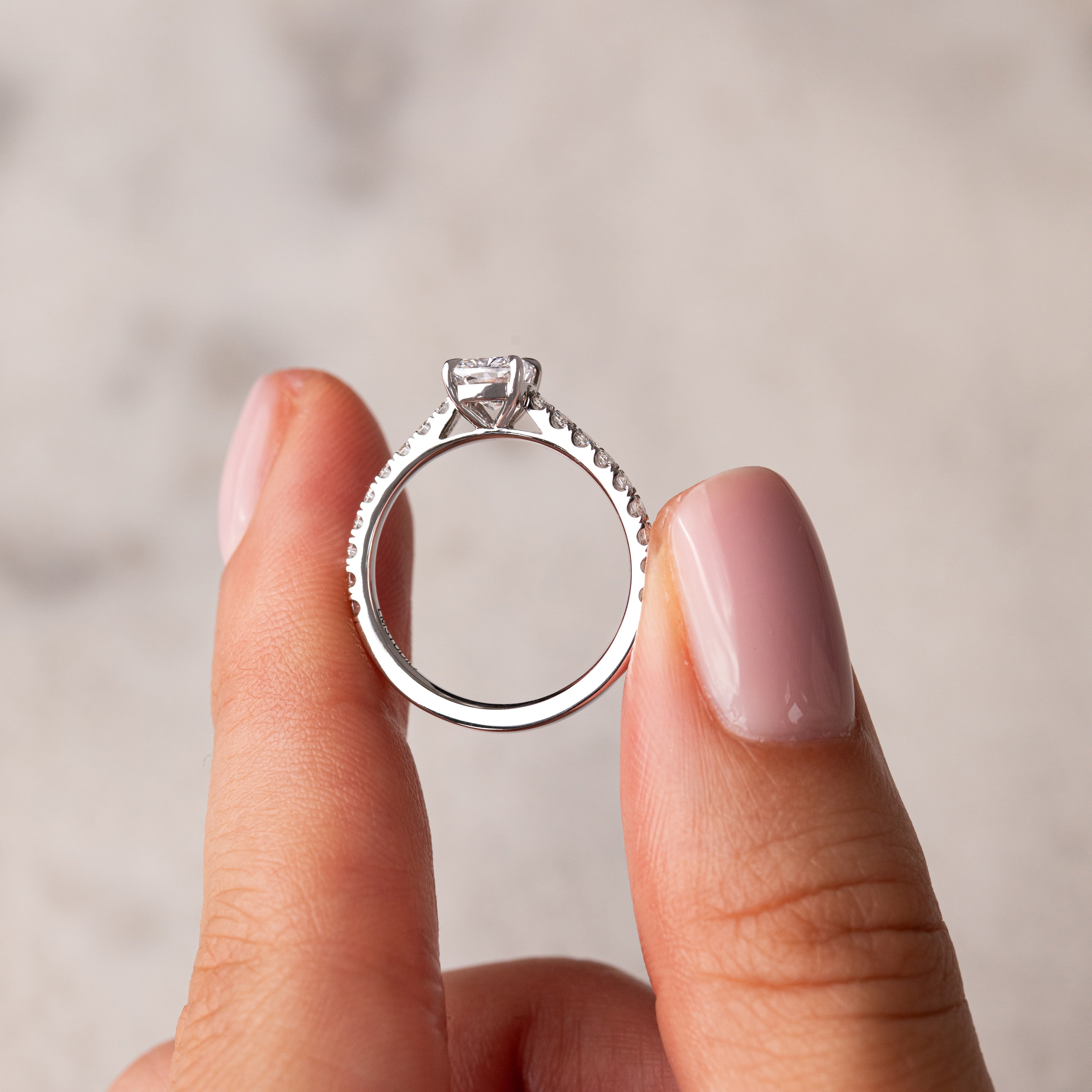 ADELE 0.79 ct, size 50, white gold