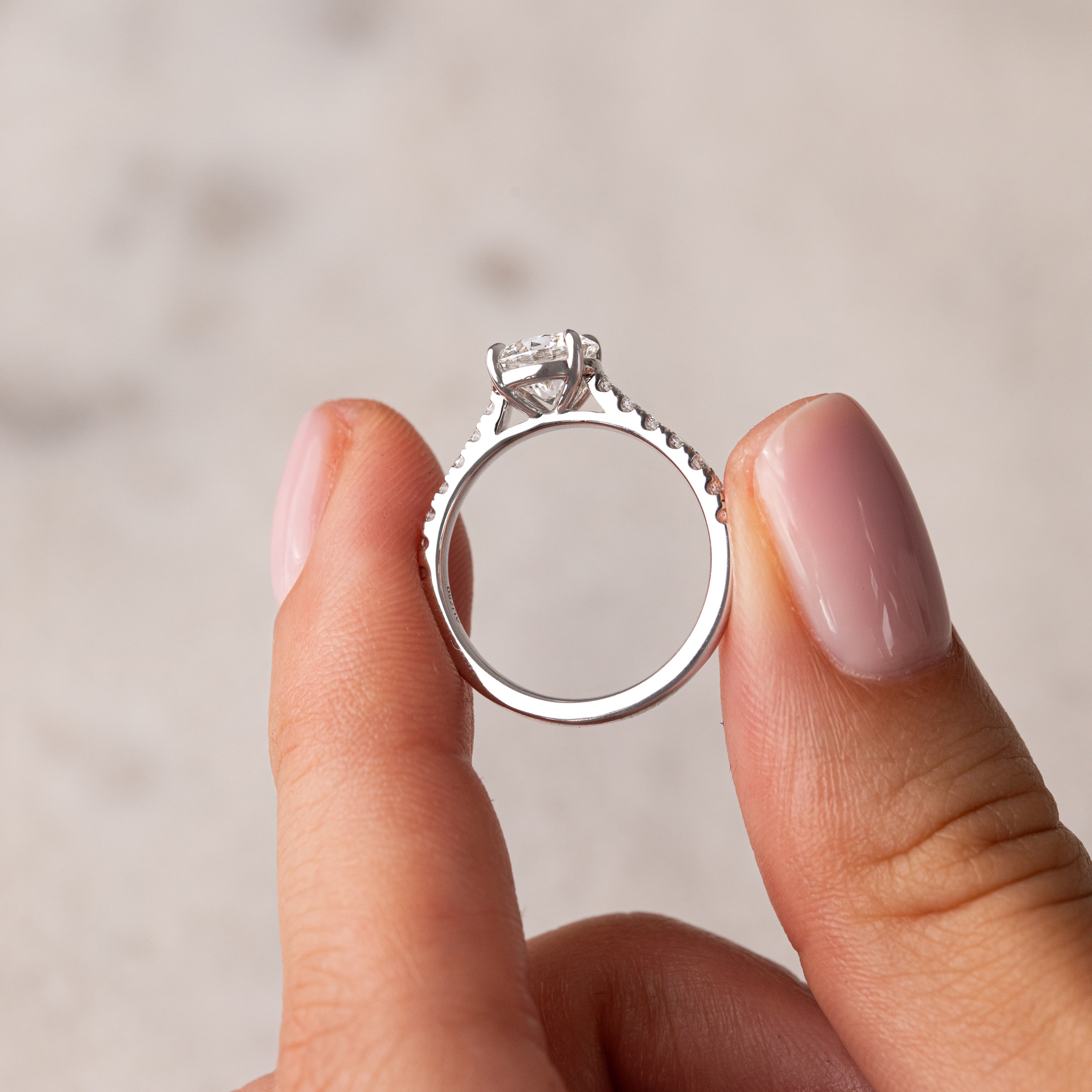 LILIAN 1.06 ct, size 50, white gold