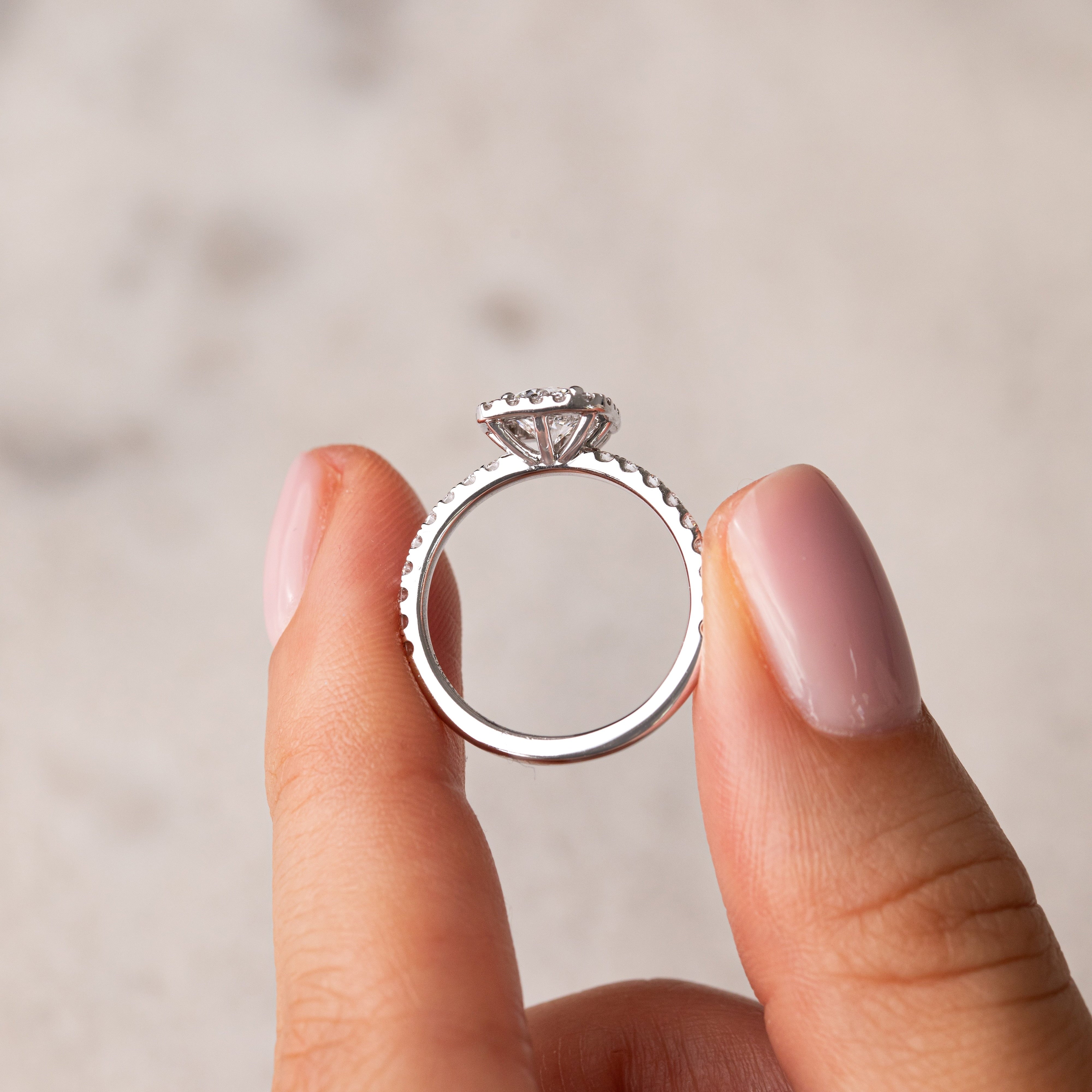 MARTINEZ 0.70 ct, size 50, white gold