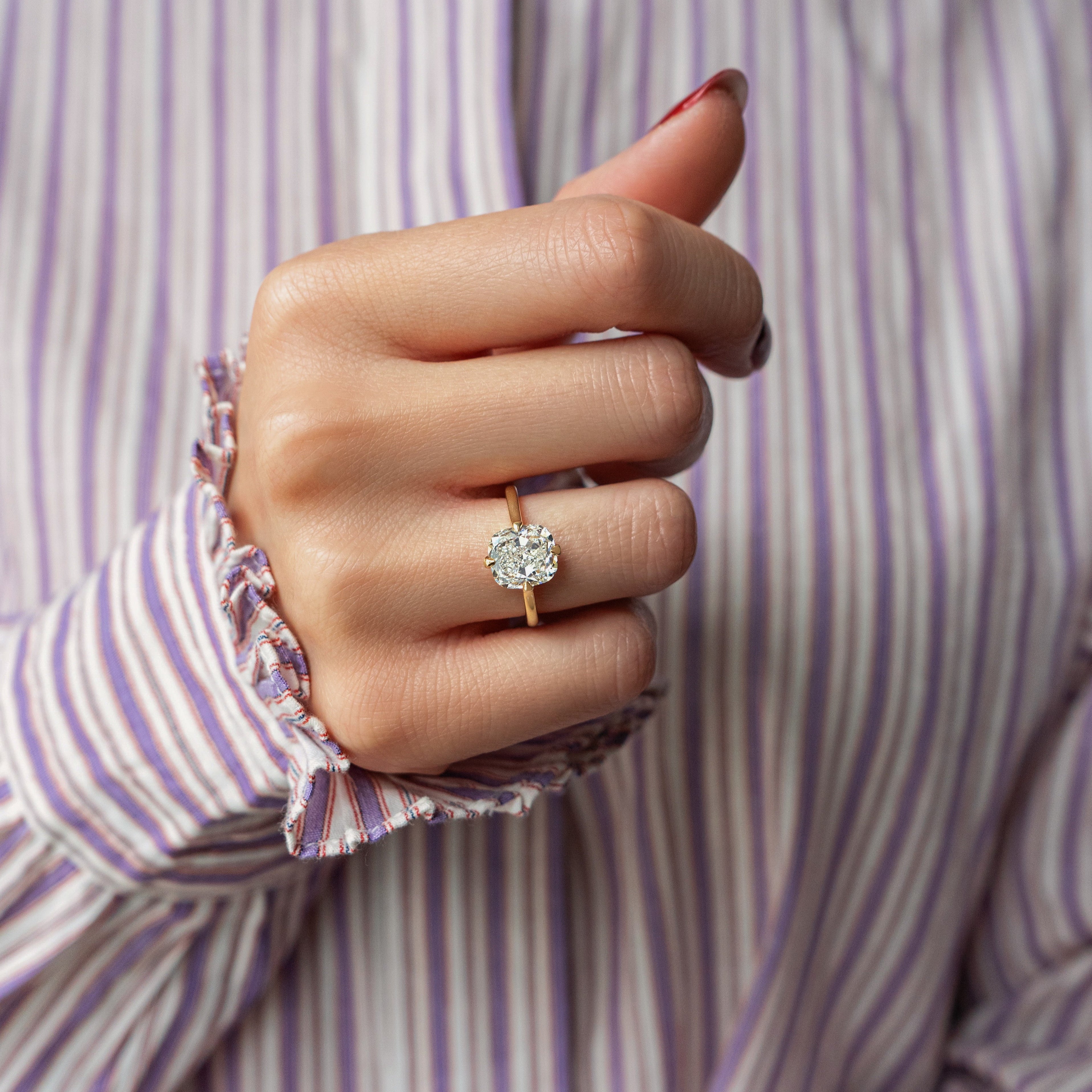 LEAH 3.00 ct, Größe 51, Gelbgold