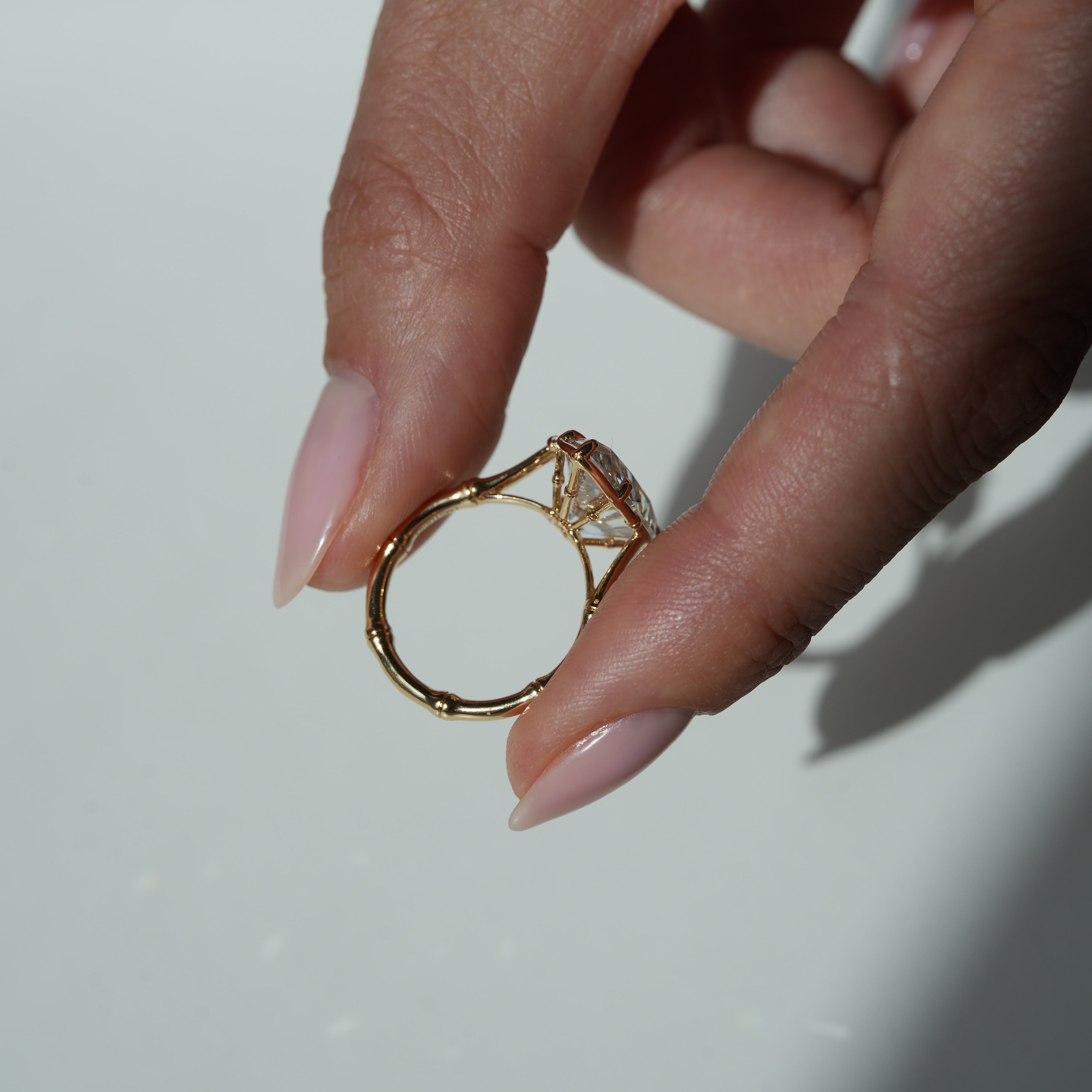 Sugar Cane Pear Ring, 7.04 ct, Size 52 - LM STUDIO GmbH